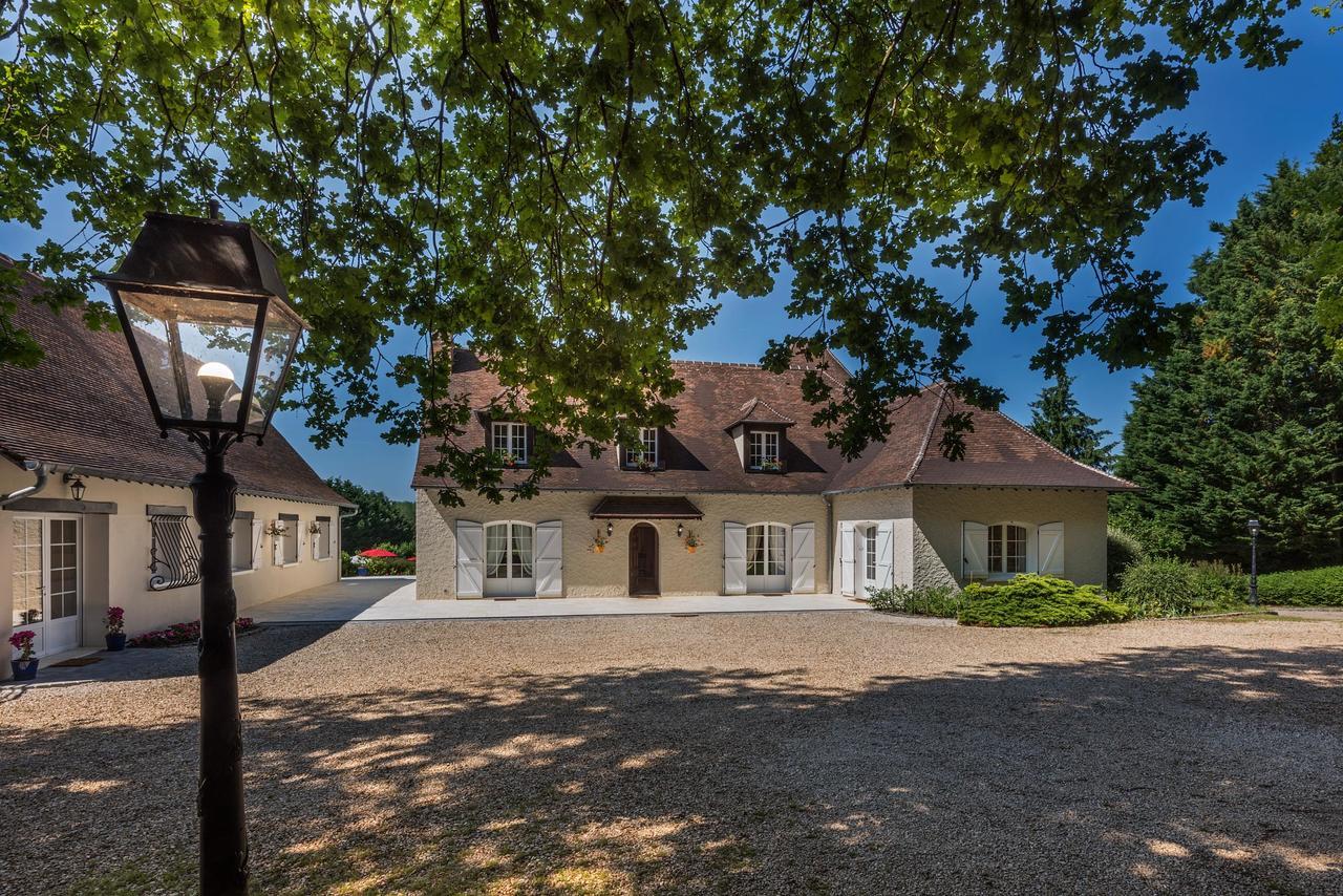 Bed and Breakfast Domaine Du Bois Des Anges Germigny-l'Eveque Экстерьер фото