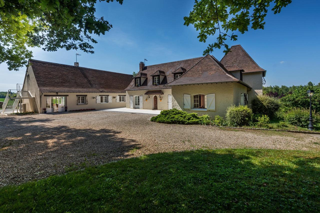 Bed and Breakfast Domaine Du Bois Des Anges Germigny-l'Eveque Экстерьер фото