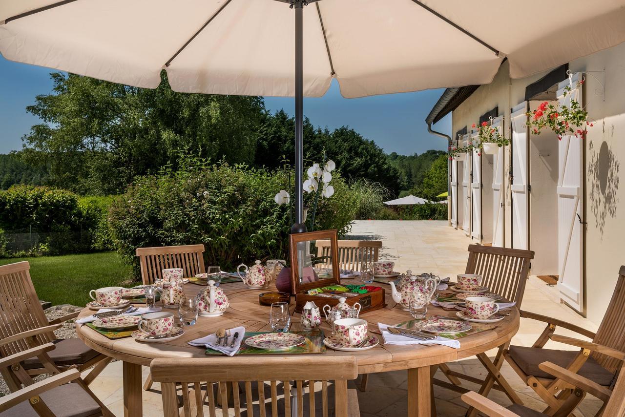 Bed and Breakfast Domaine Du Bois Des Anges Germigny-l'Eveque Экстерьер фото