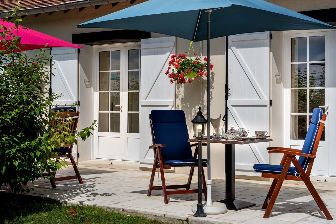Bed and Breakfast Domaine Du Bois Des Anges Germigny-l'Eveque Экстерьер фото